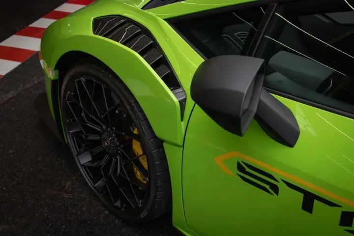 Lamborghini Huracan STO 2023 - Foto 4