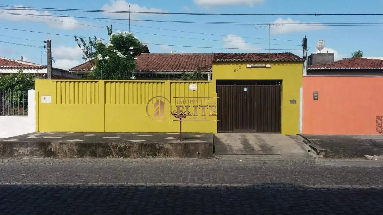 Casa de 3/4 no bairro Monte Castelo - Parnamirim RN