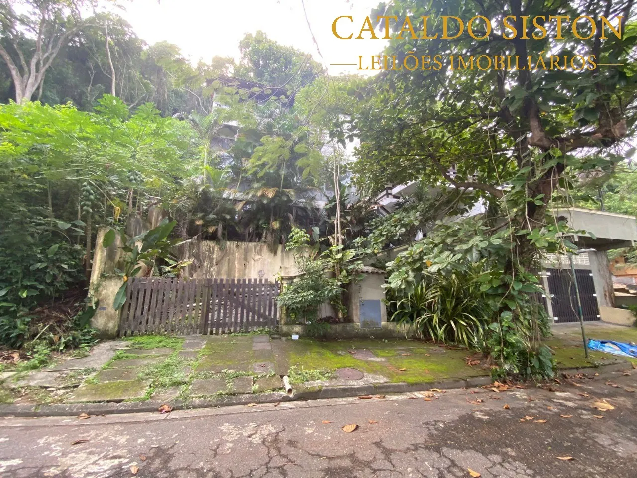 Leilão de casa no Itanhangá - 922m²