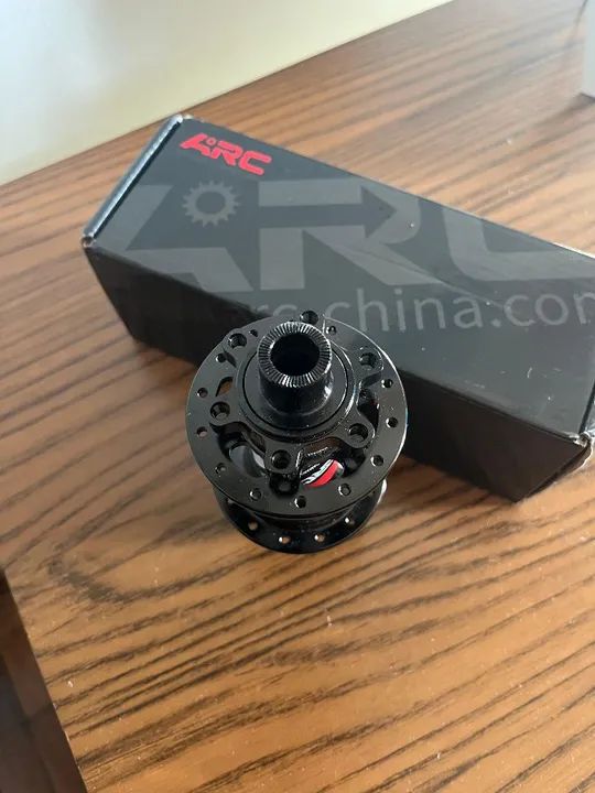 Cubo traseiro ARC MT009 12x142 28f MS - Foto 3