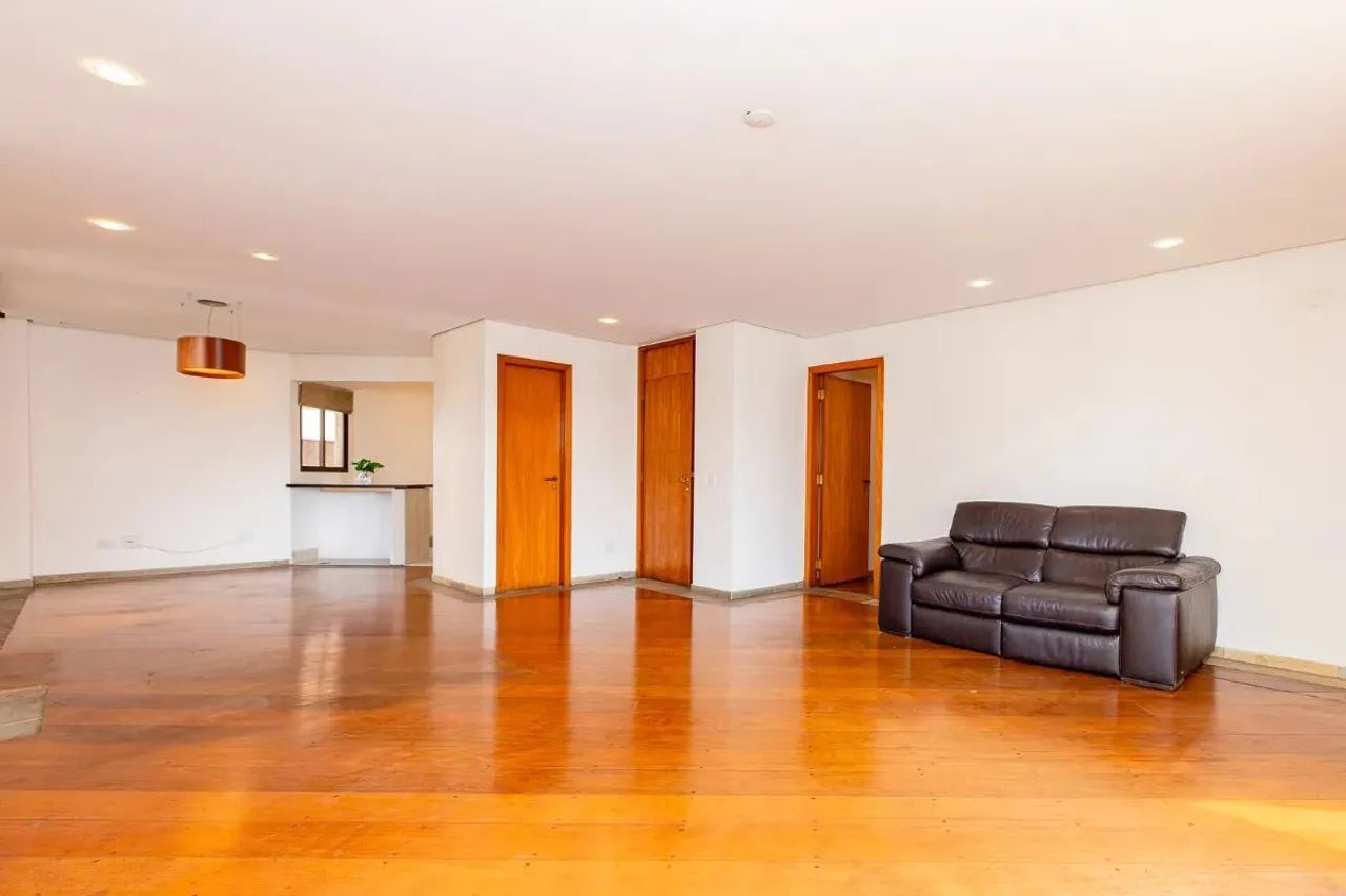 Apartamento tipo para venda com 4 quartos, sendo 2 suítes, 200m² - Foto 5