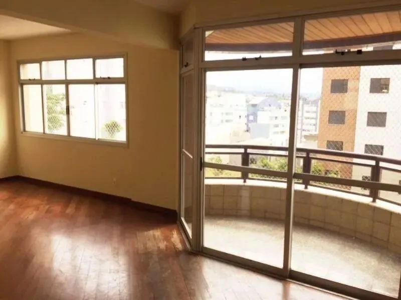 Pra quem busca espaço, vista e localização privilegiada ! - Foto 3