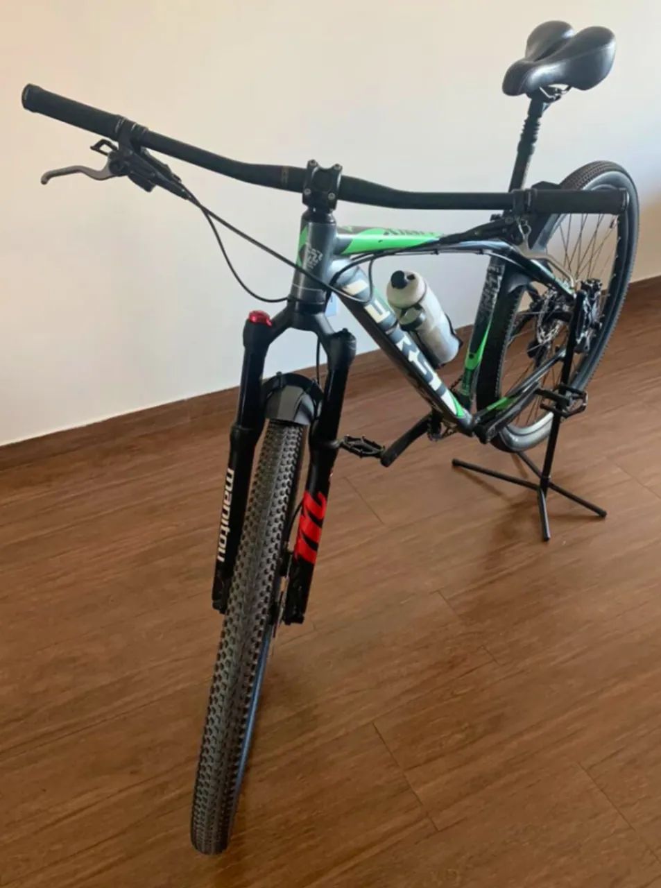 Bike First Lunix Aro 29 c/ Suspensão Manitou - Foto 3