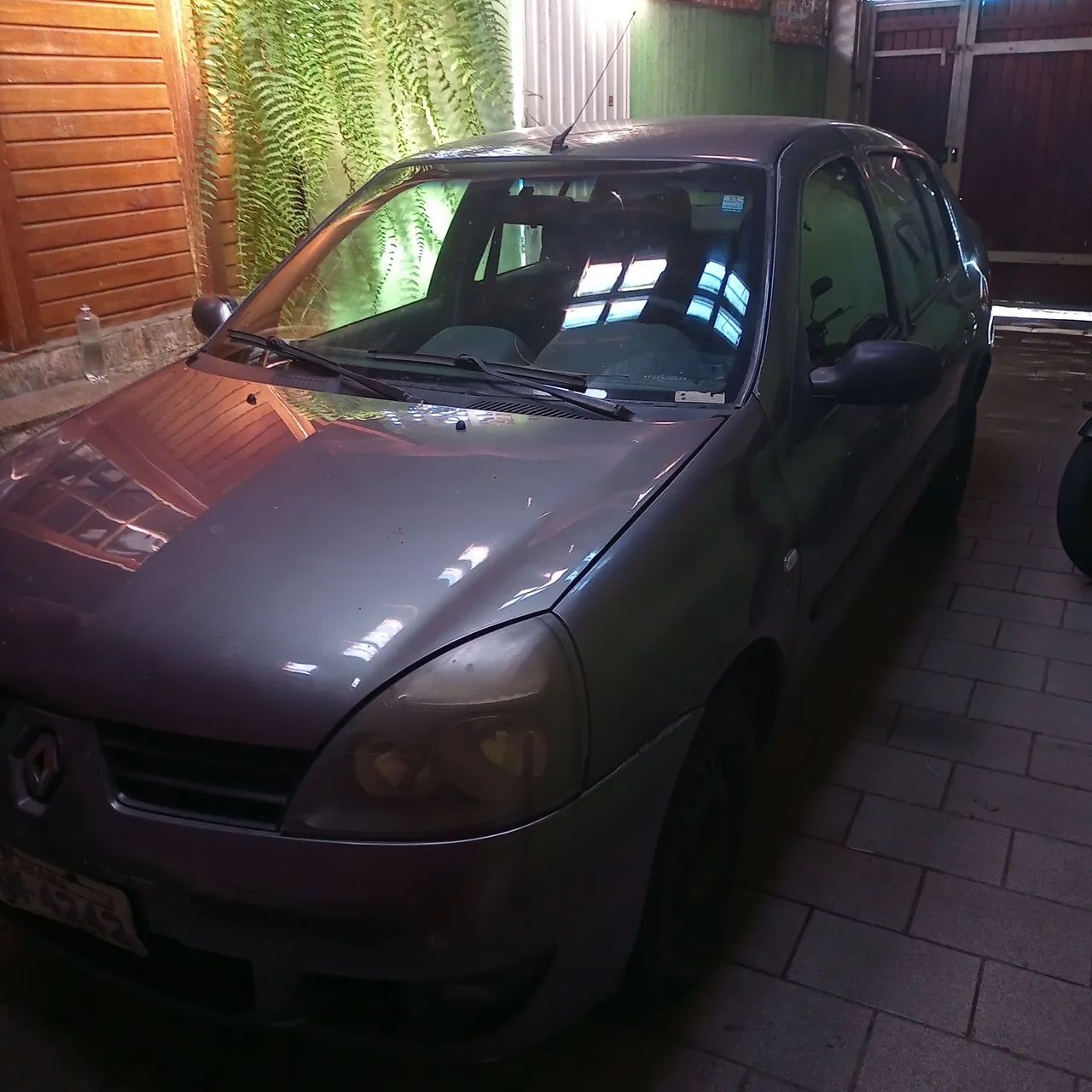 Renault Clio sedan Egeus Hi-Flex 1.0 16V 4 Portas - Foto 3