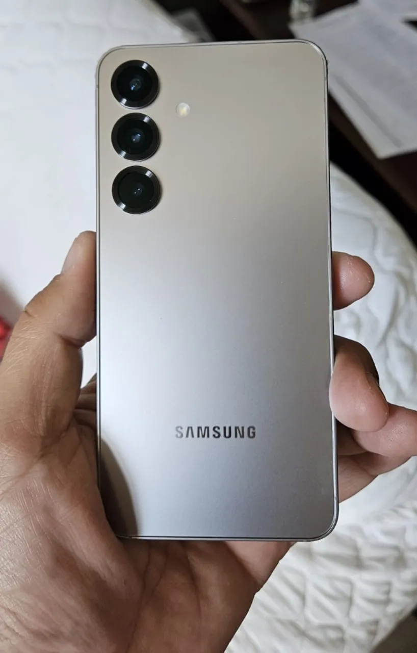 Samsung S25 12 RAM 256 GB novo 1 ano garantia