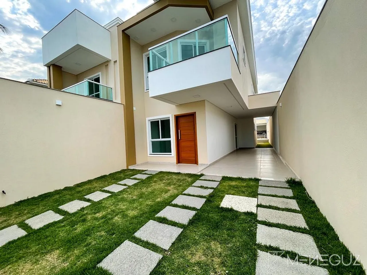 Casa a venda em Guarapari na Praia do Morro, com 3 quartos e lazer