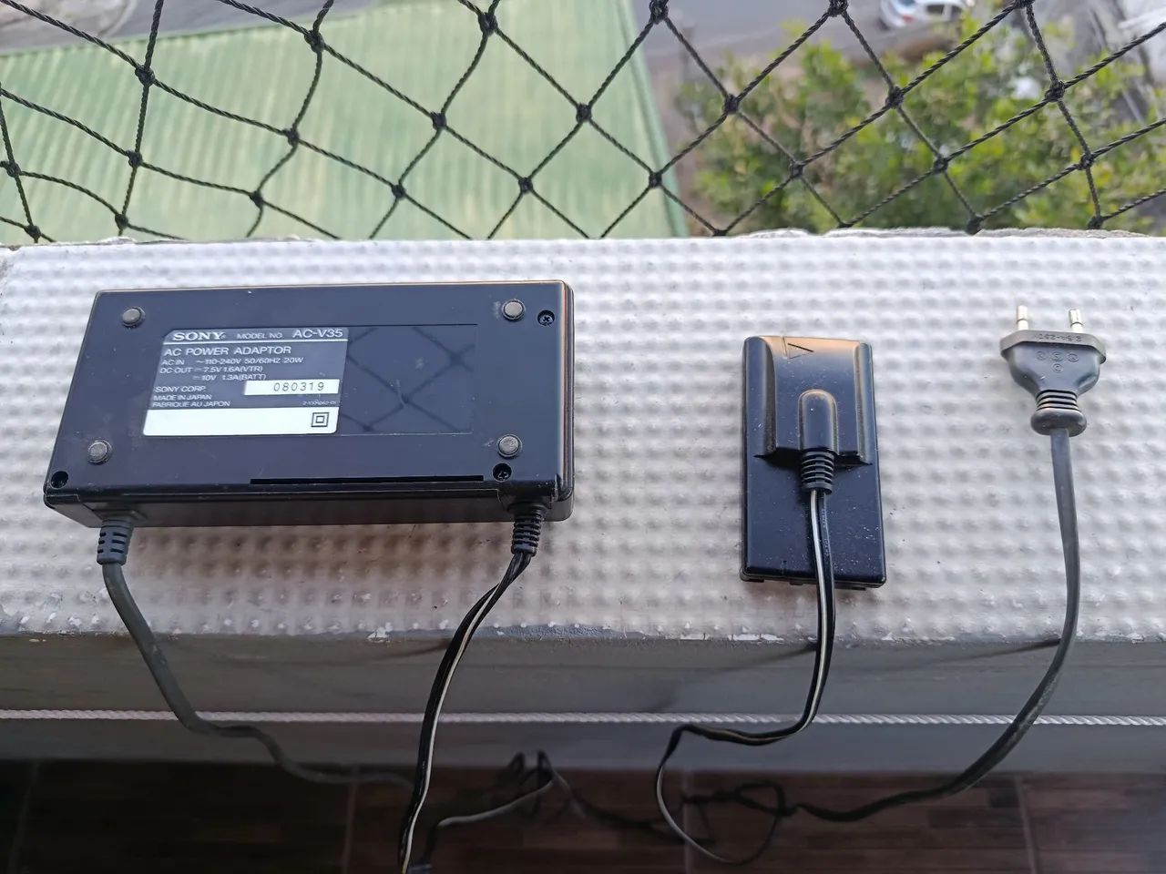 Carregador Sony AC-V35 - Foto 2