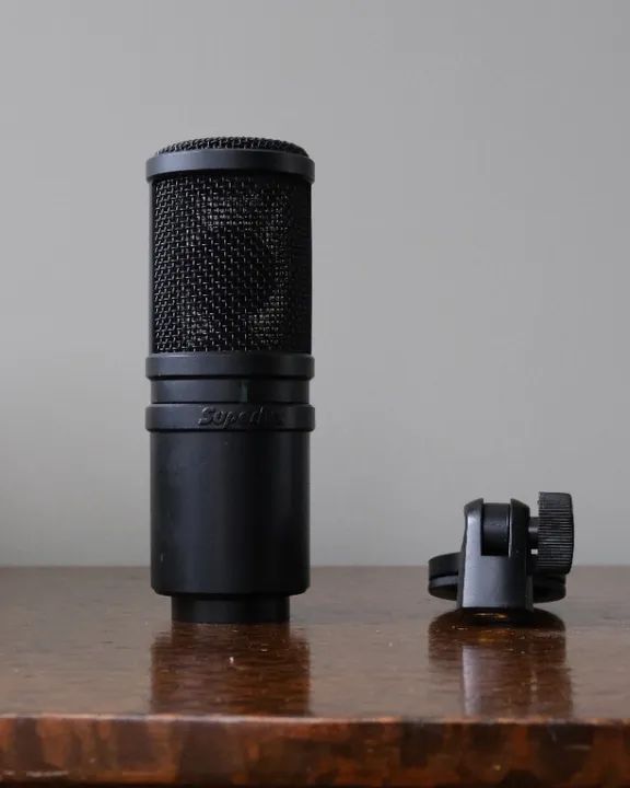 Superlux E205 - Microfone Condensador Similar AT2020