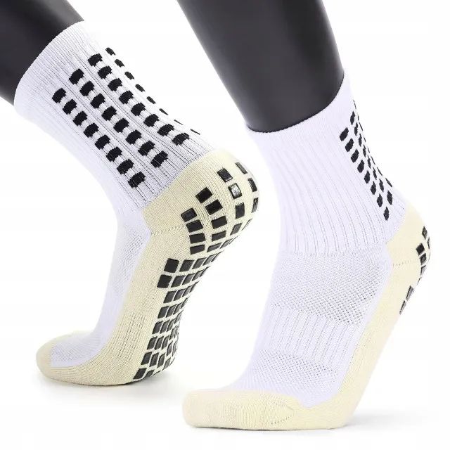 Meia Esportiva Antiderrapante - Socks Futebol Corrida-a partir da 3° sai a R$15