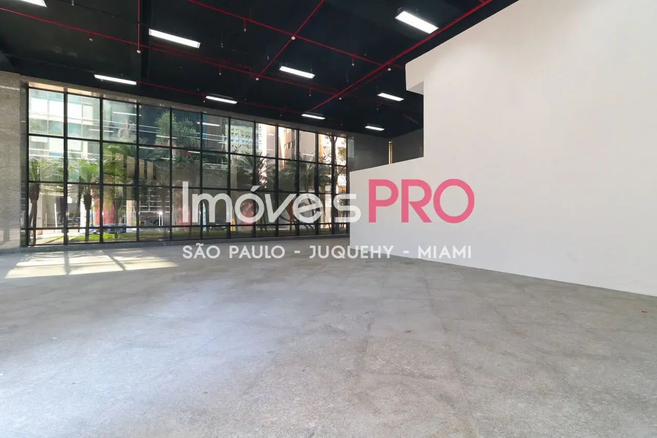 Loja com pé direito duplo em prédio famoso na Berrini | 257 m² amplos e aproveitáveis - Foto 3