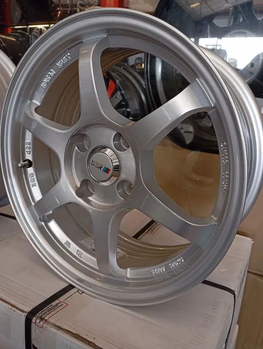 Roda R15 4x100 super leve  - Foto 3