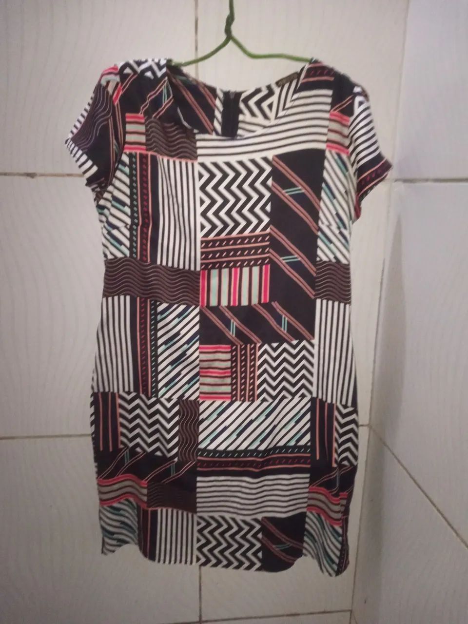Vestido HOLVIN Estampado Geométrico Feminino M  - Foto 2