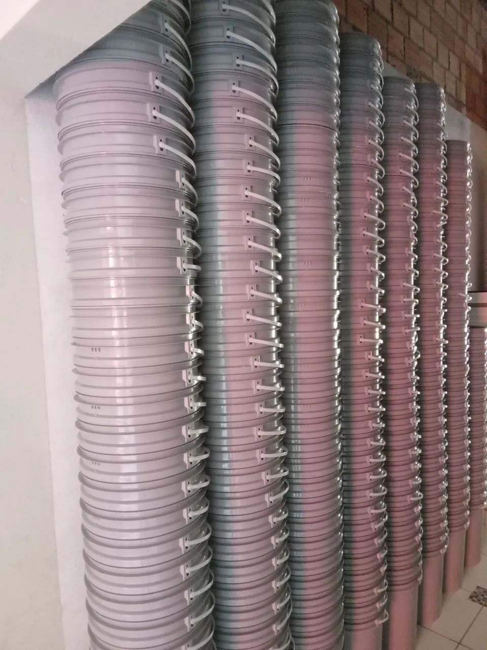 Baldes Vazio branco e cinza 22 litros  - Foto 2