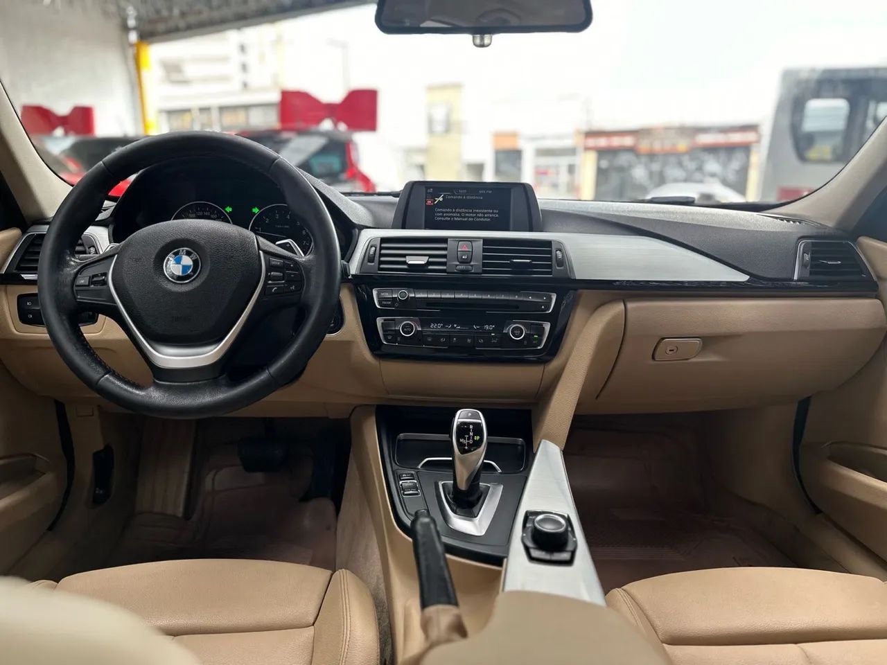 BMW 320i  - Foto 5