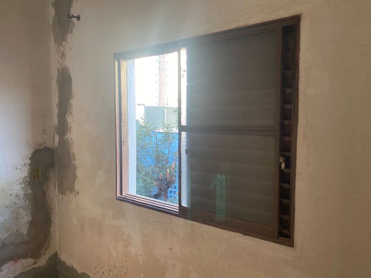 3 Janelas de Ferro com Vidro (Diversos Tamanhos)