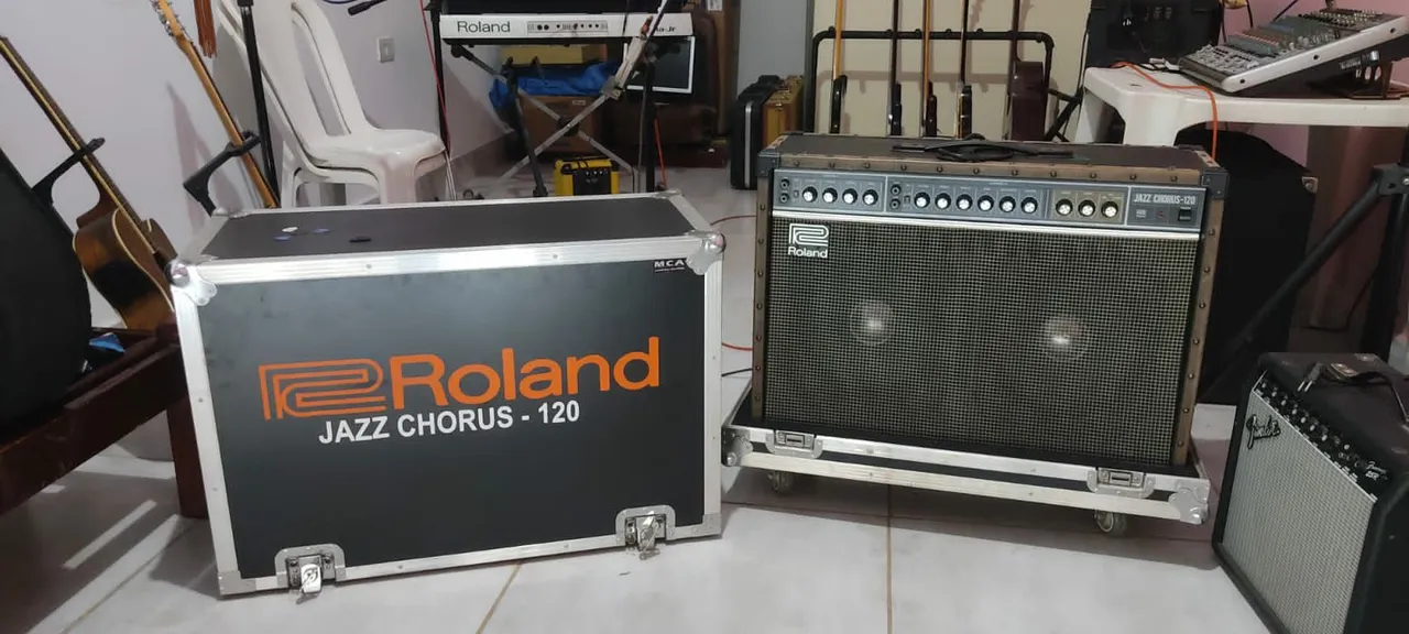 Amplificador Roland Jazz Chorus 120
