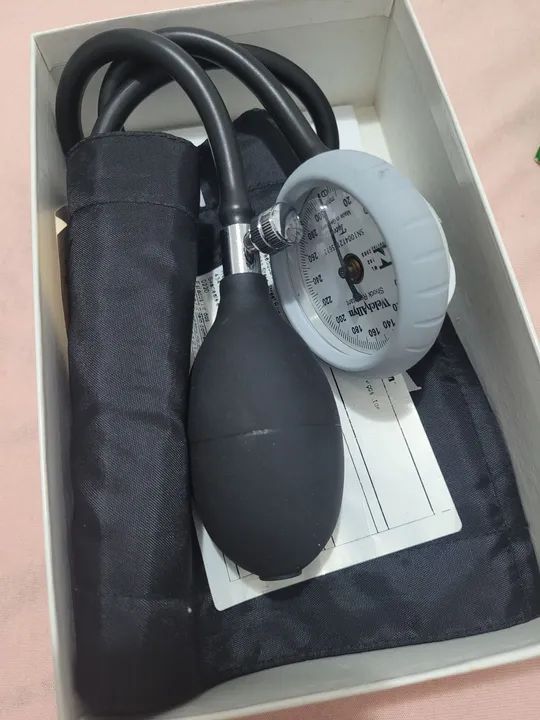 Aparelho de Pressão Arterial Manual (Esfigmomanômetro)