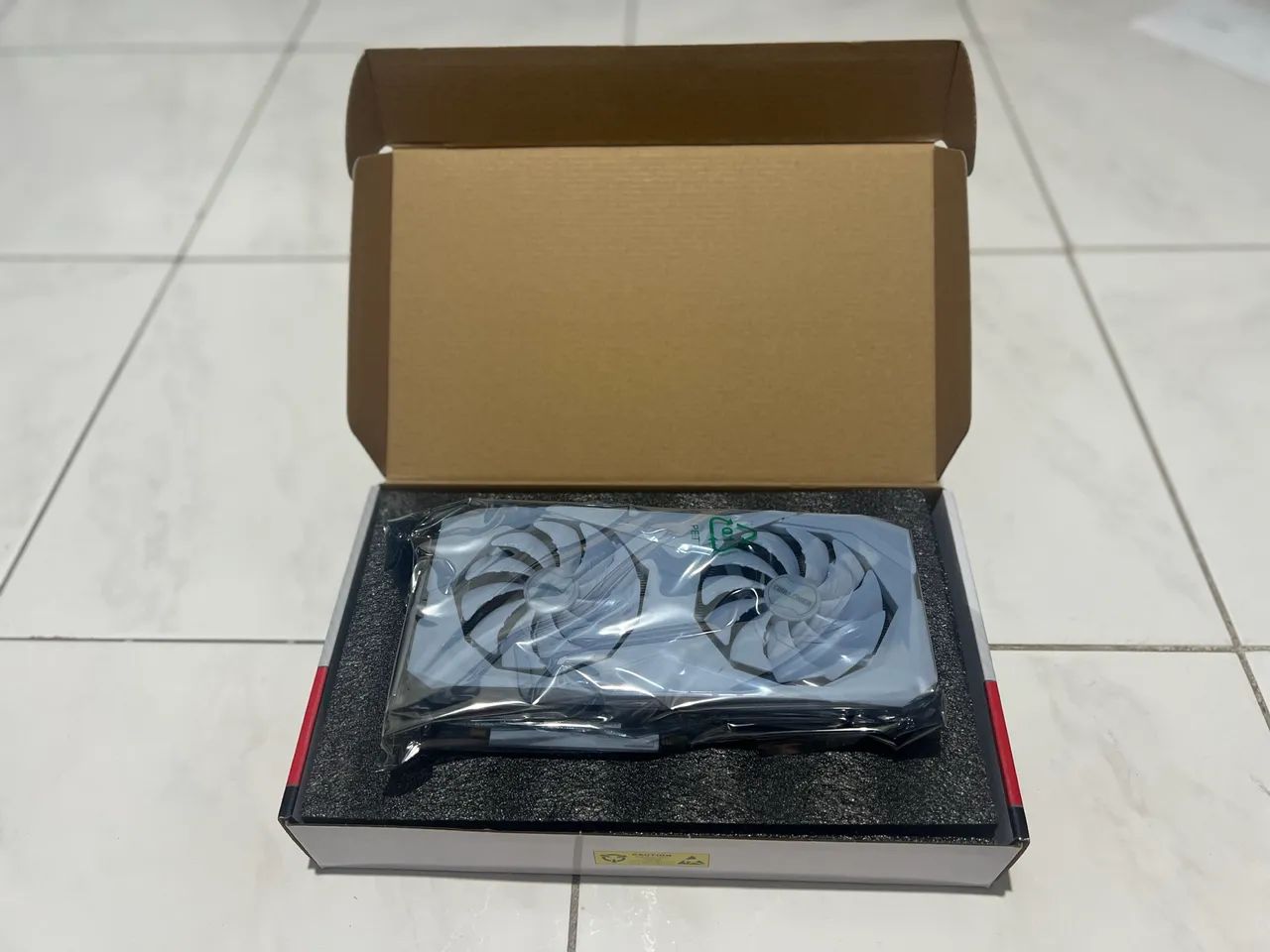 Placa de vídeo ASRock CHALLENGER AMD RADEON RX 6600 nova - Foto 4