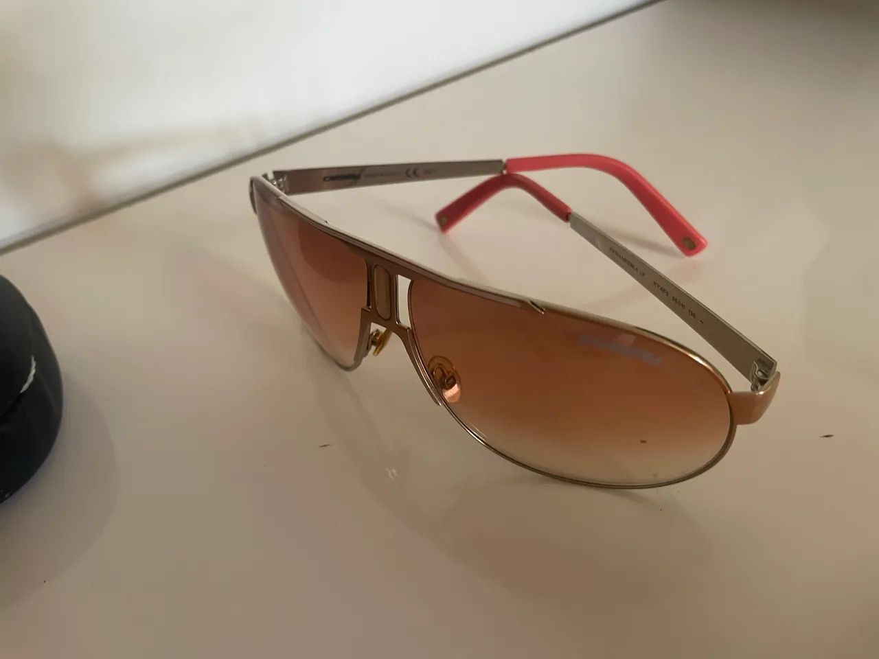 Vendo  óculos carrera original  - Foto 2