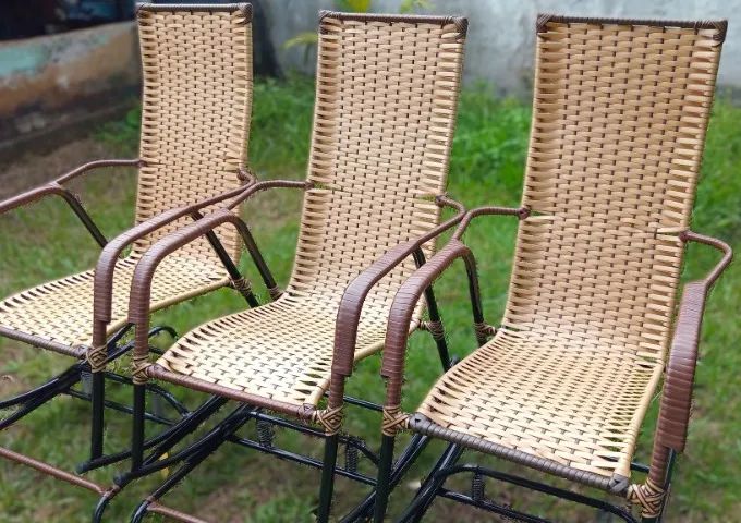 CADEIRAS DE BALANÇO COM FABRICAÇÃO PRÓPRIA
