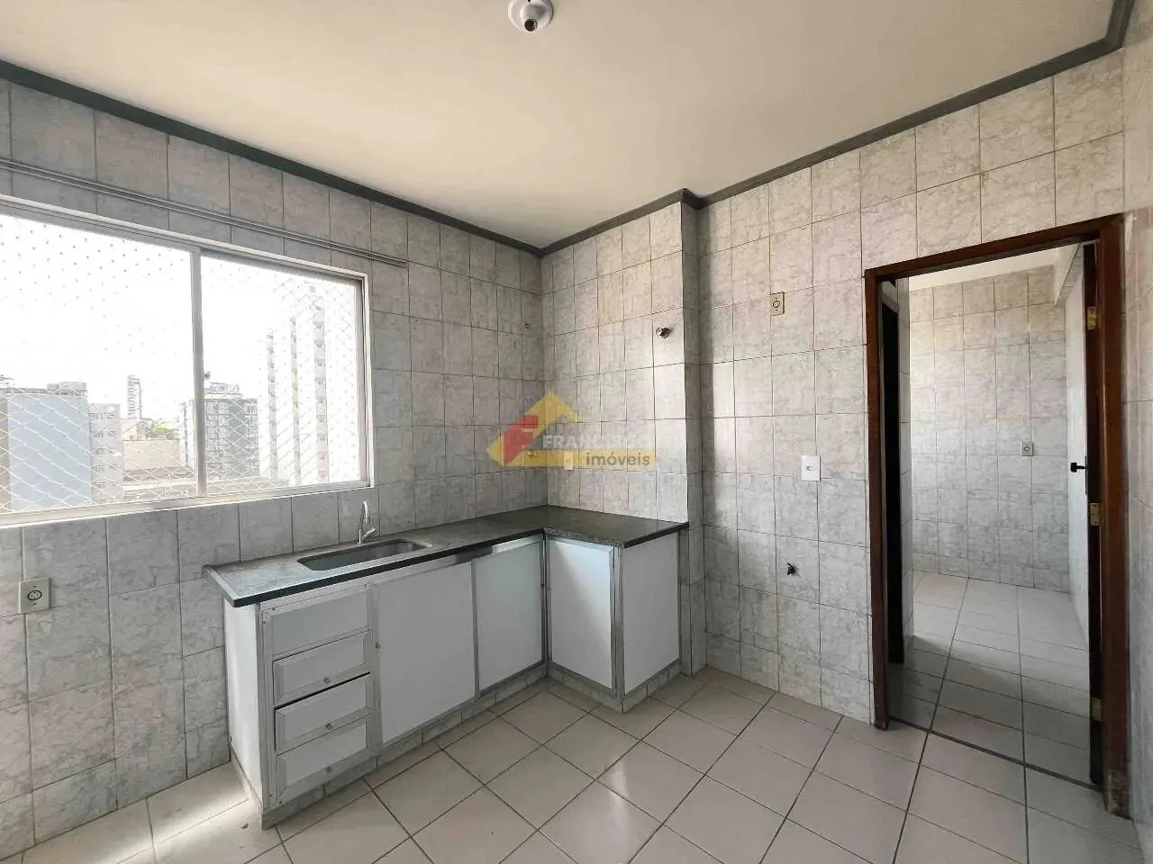Apartamento localizado no Centro