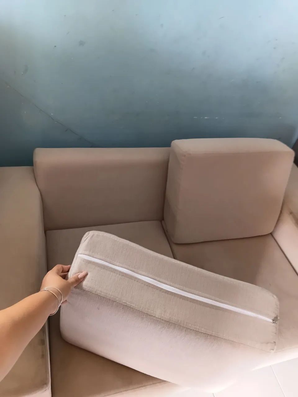 Poltronas e sofá de 2 lugares