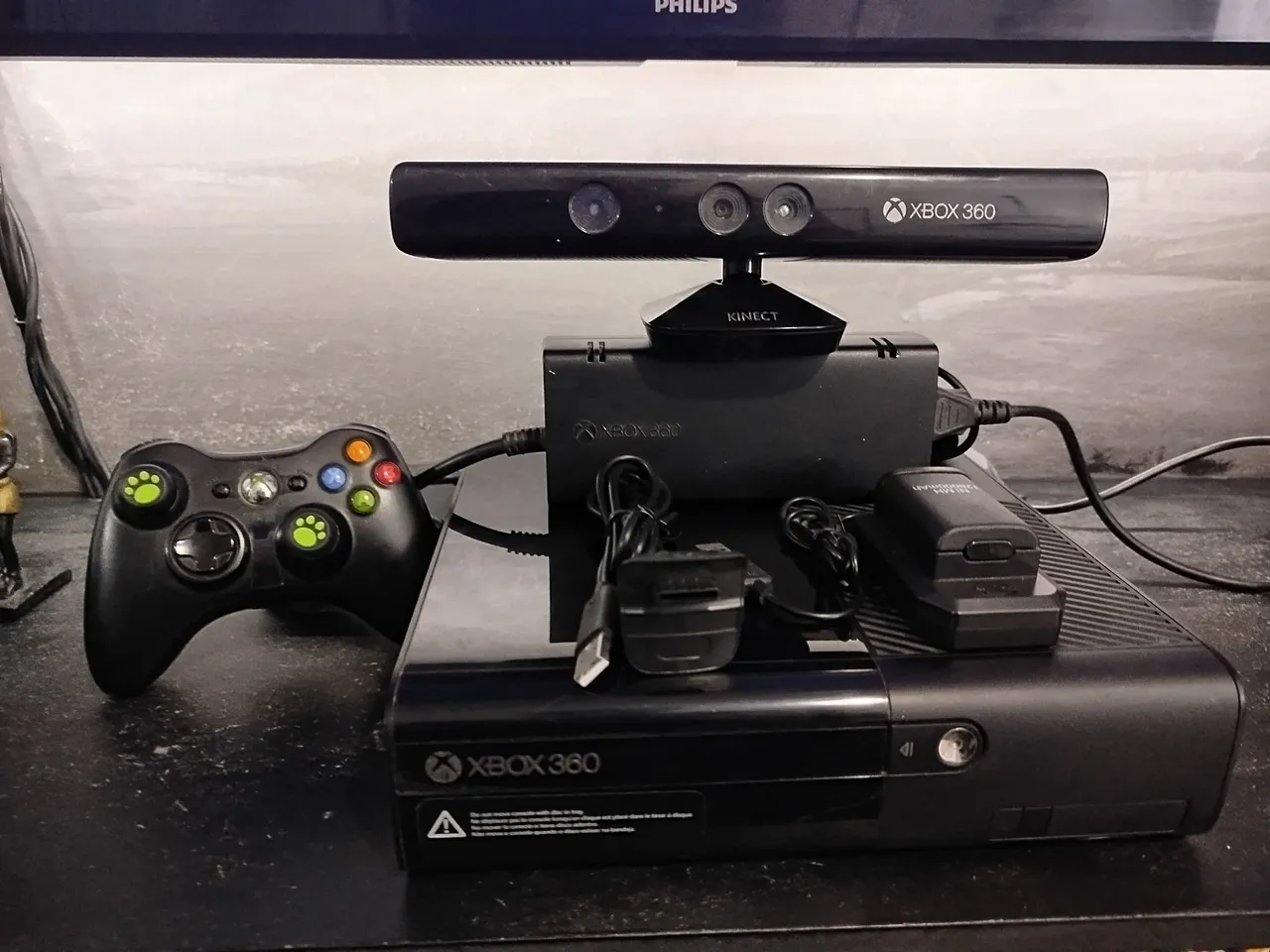 XBOX 360 SLIM COM KINECT