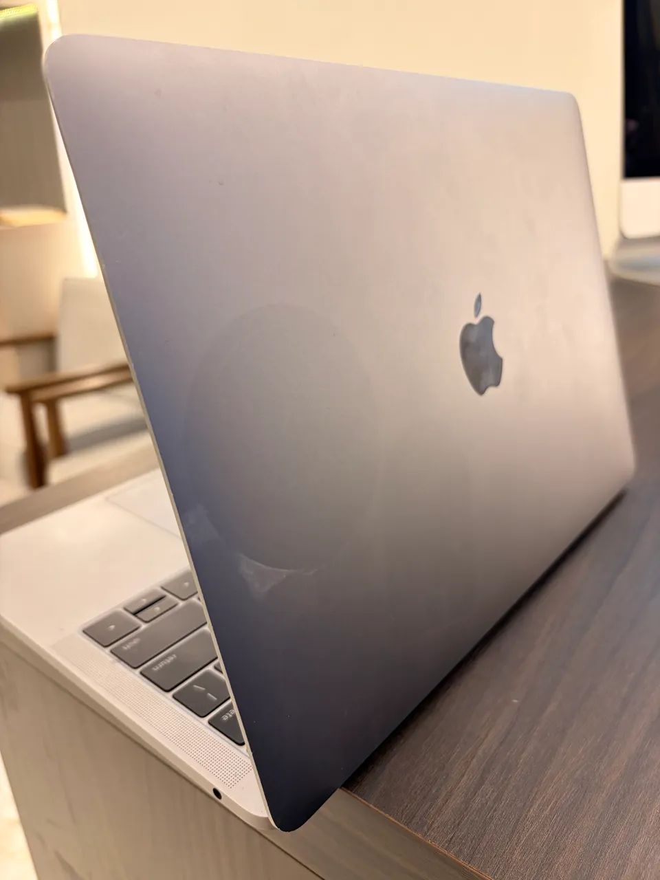macbook pro 2017 16gb