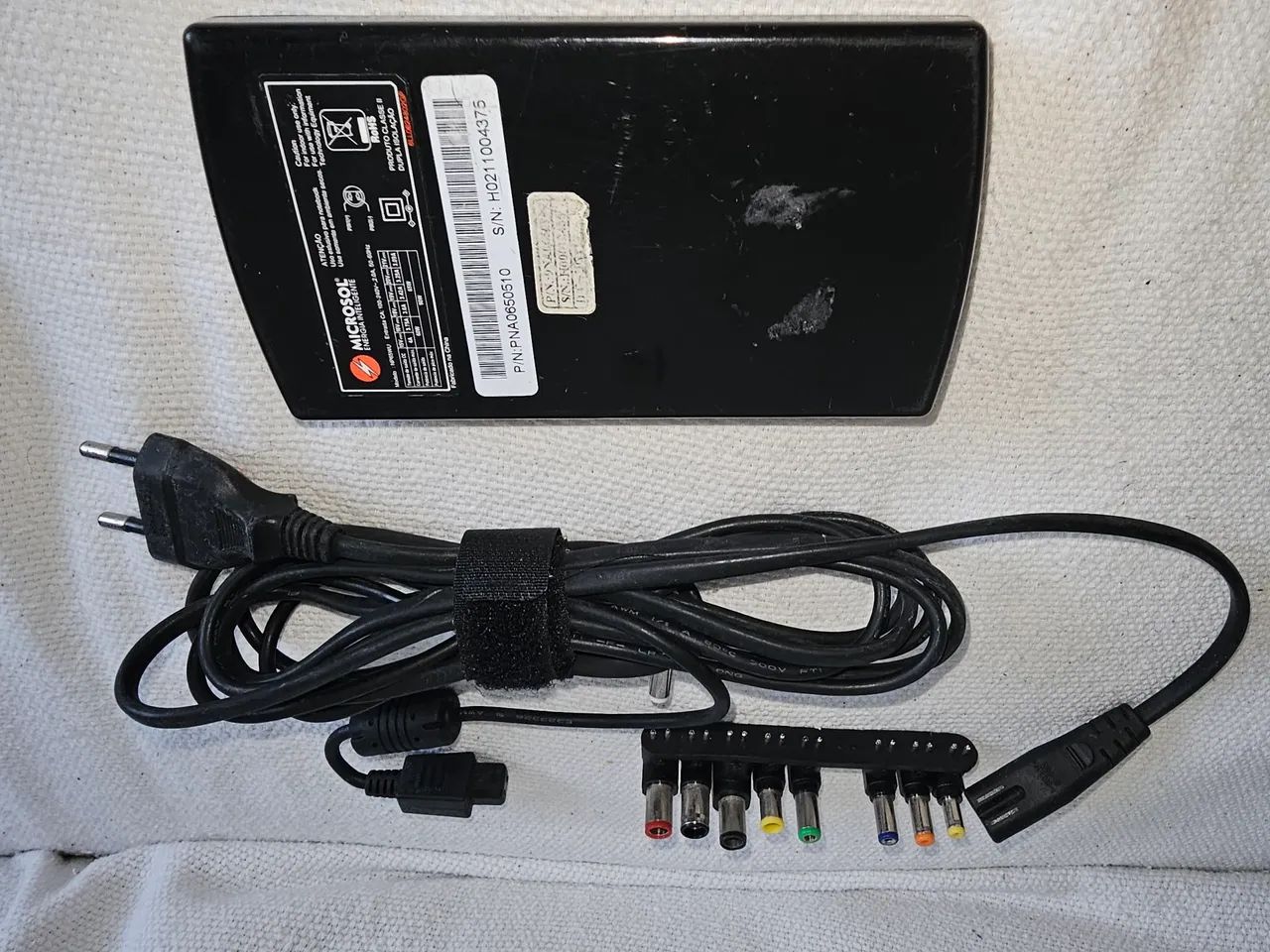 Fonte Universal para Notebook, Microsol, 110/220v. - 6 voltagens e 9 plugs. - Foto 2