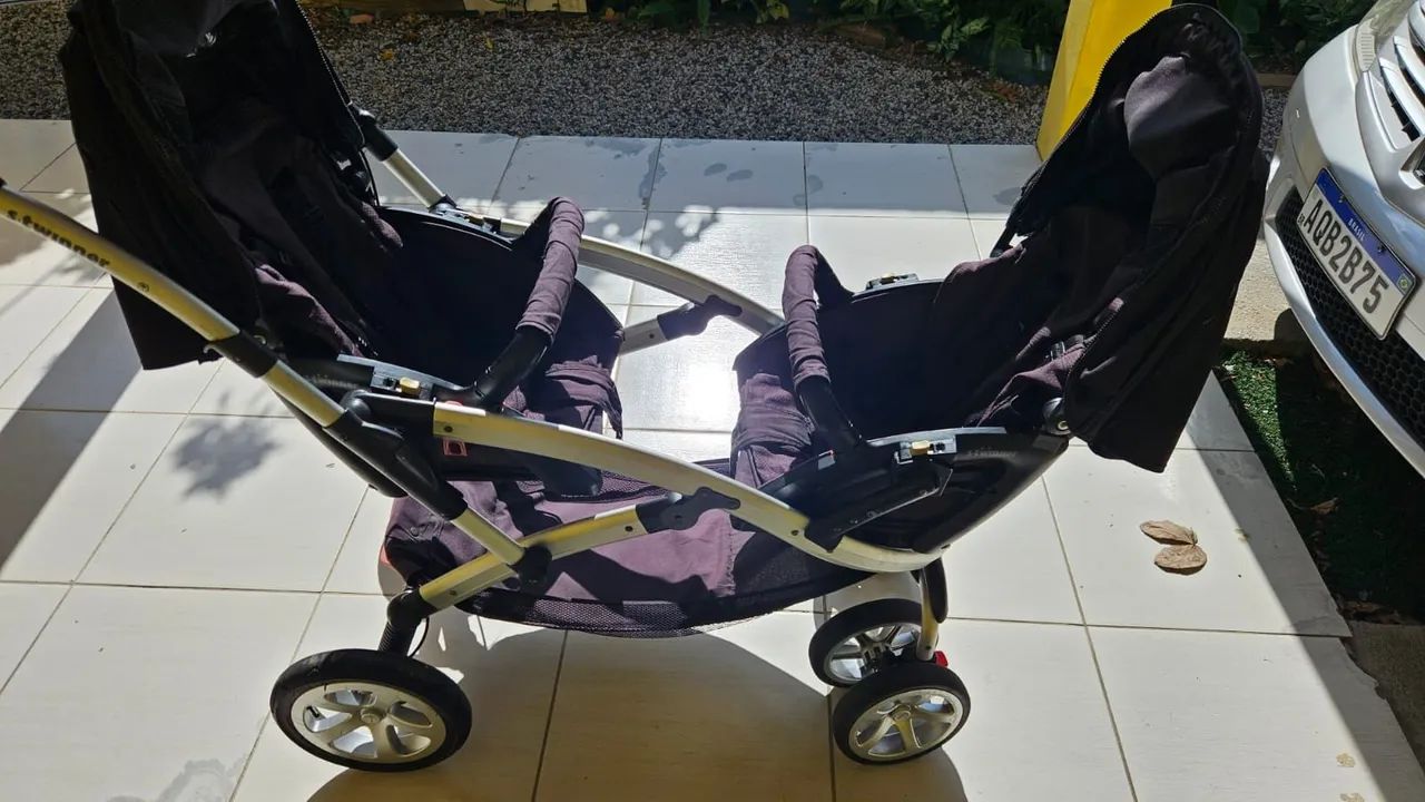 Carrinho bebê duplo para gemeos ou idades proximas - Maternidade e ...