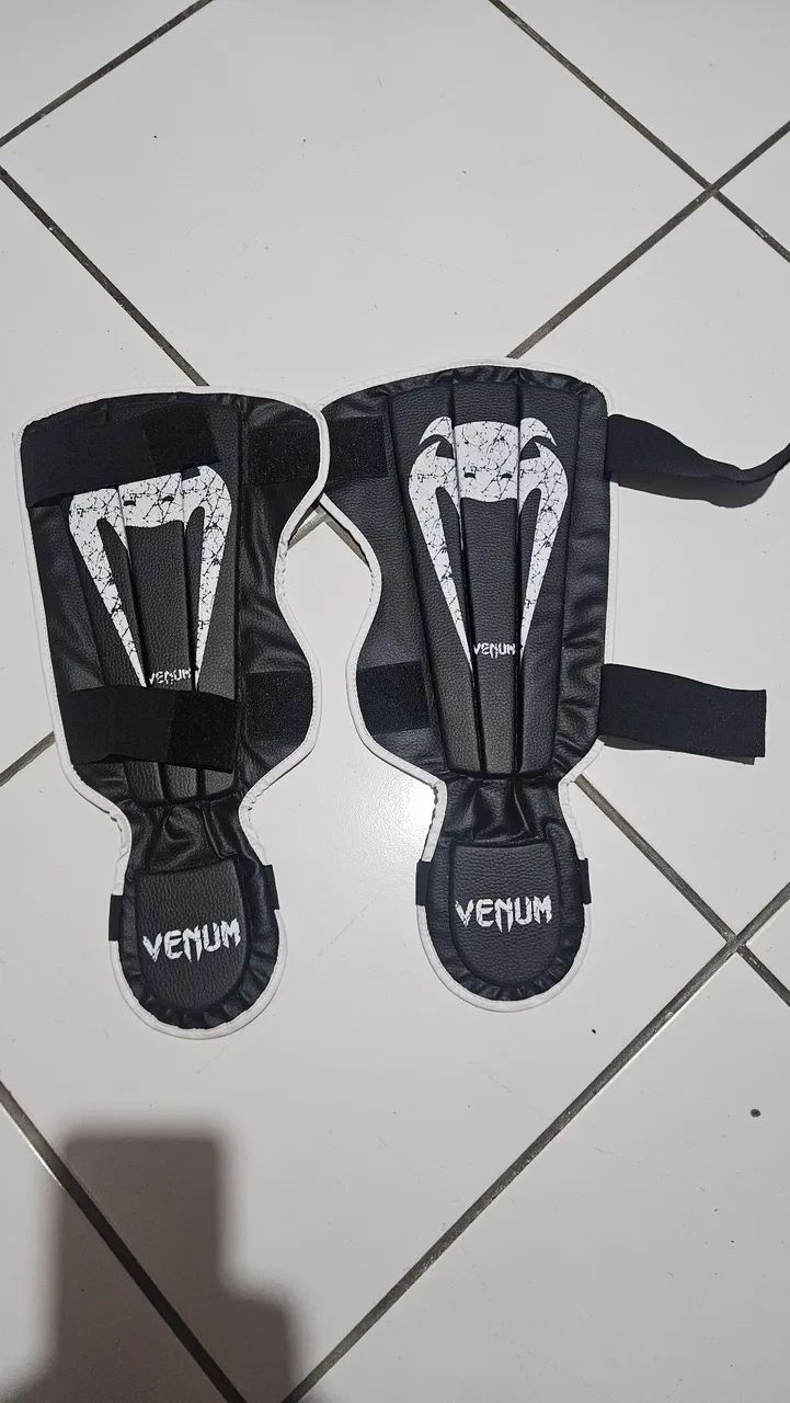 Kit Muay Thai Venum novo completo  - Foto 5