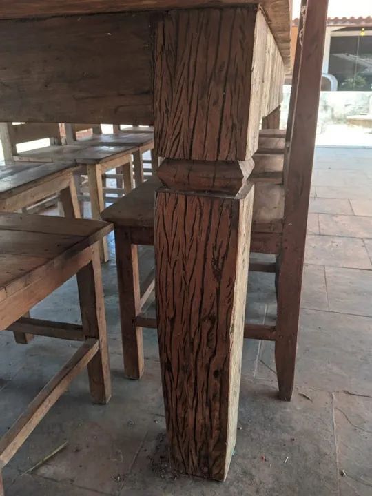 Mesa de Jantar - Madeira Maciça - Ótimo estado  - Foto 2