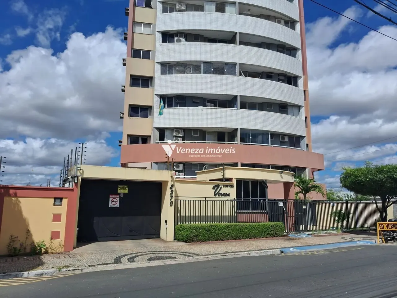 Apartamento no Edifício Vernon para aluguel