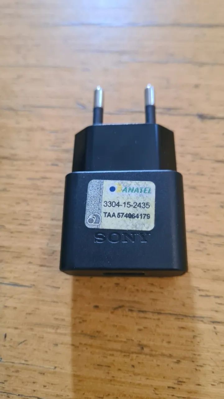 Adaptador de Carregador Sony Original com cabo micro sd - Foto 4