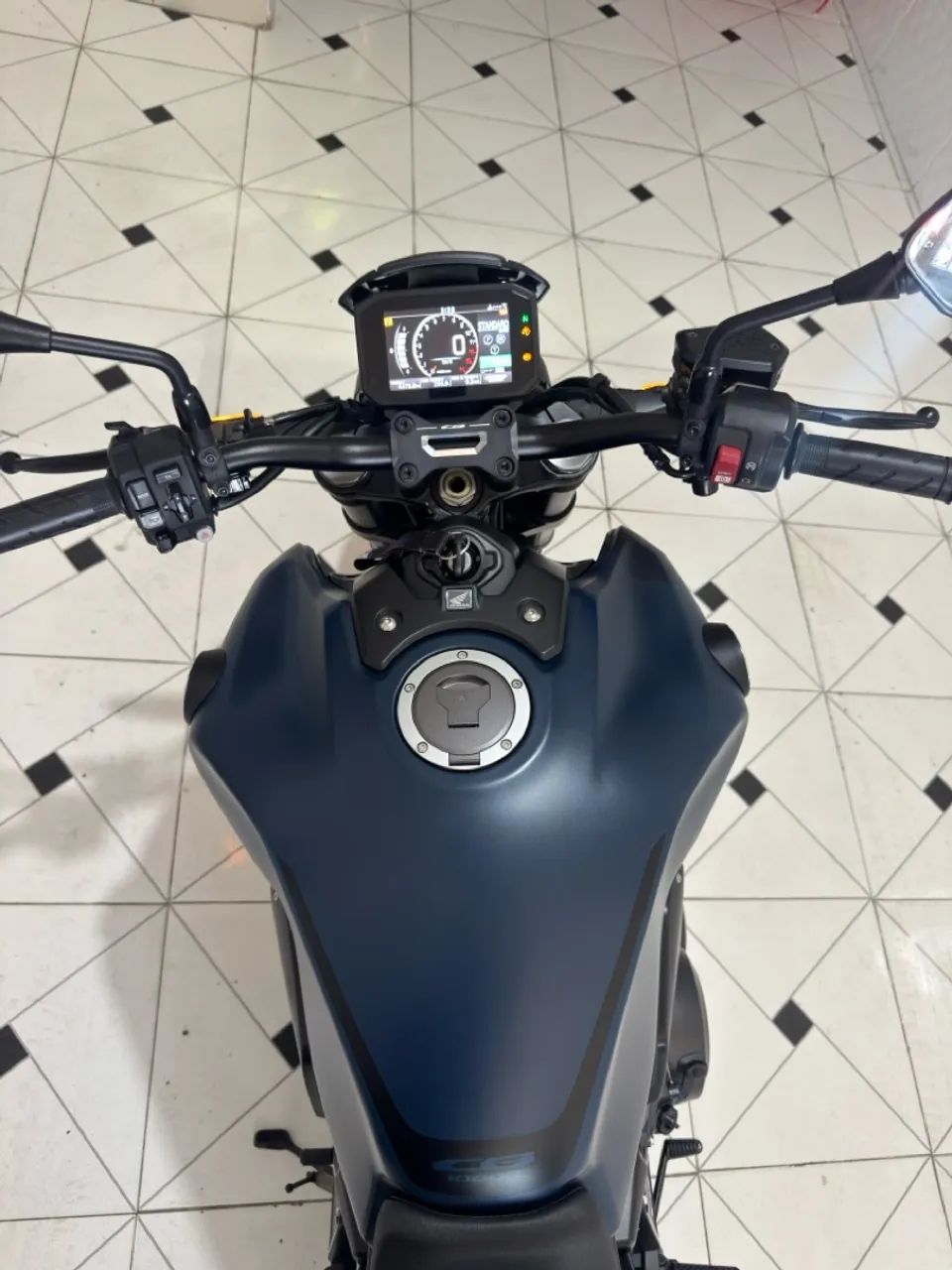 CB1000R BLACK EDITION 2024 - Foto 2