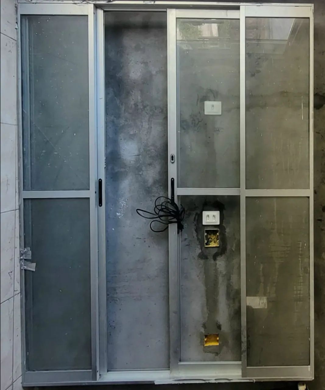 Porta 4 folhas em alumínio 