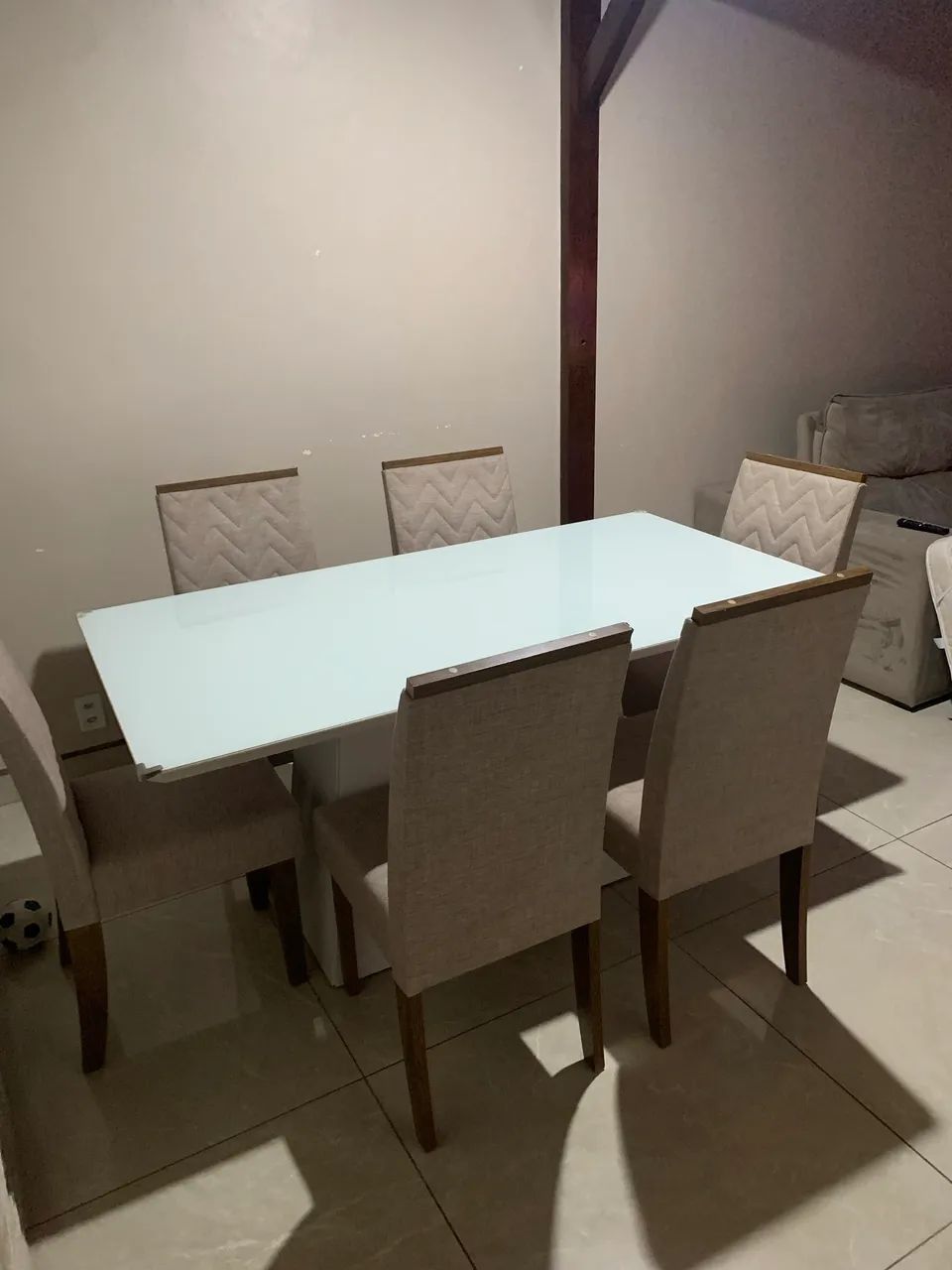 Mesa de jantar com 6 cadeiras 64302125790339122