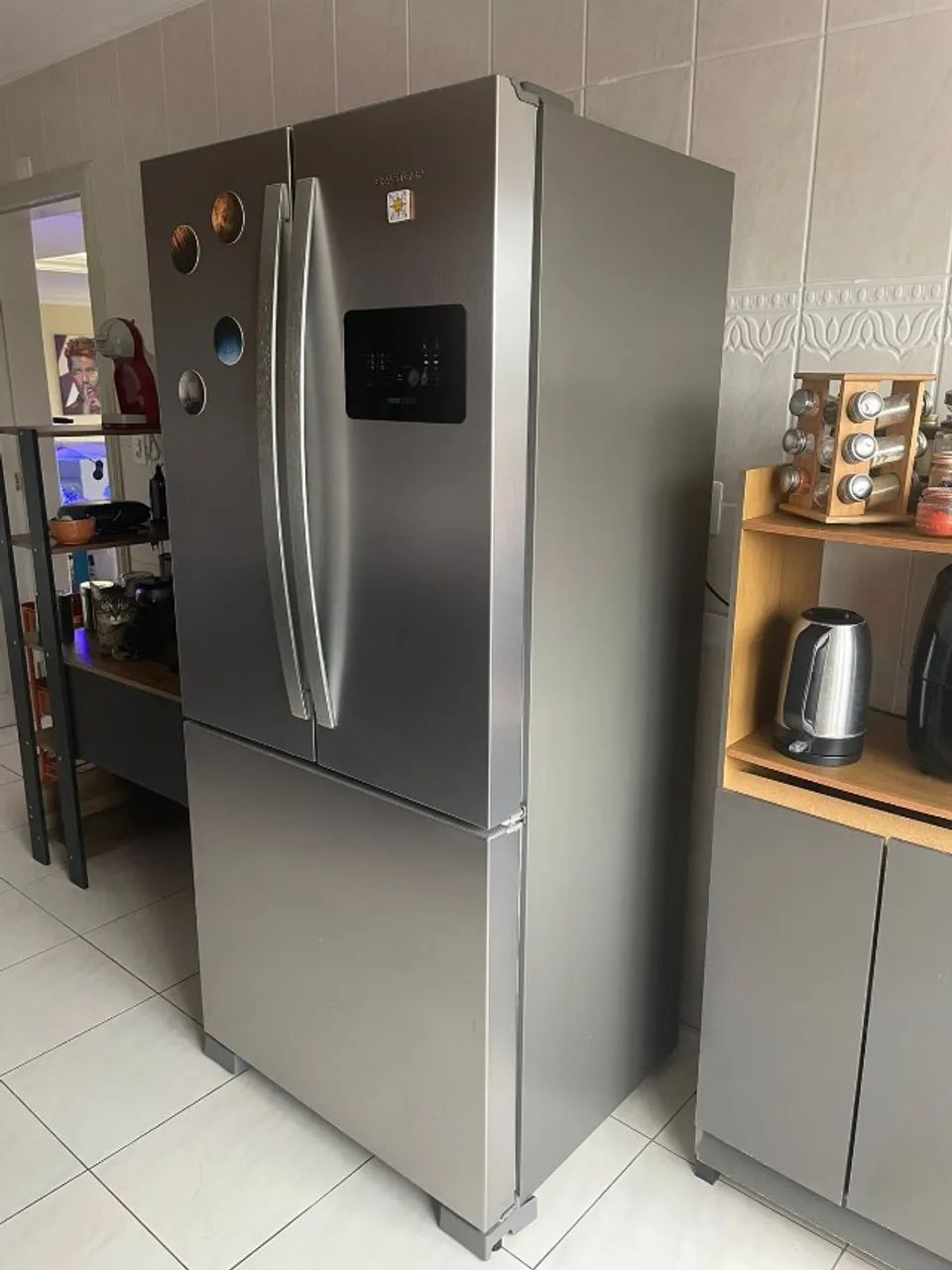 Geladeira Brastemp Frost Free French Door Inverse 554 Litros cor