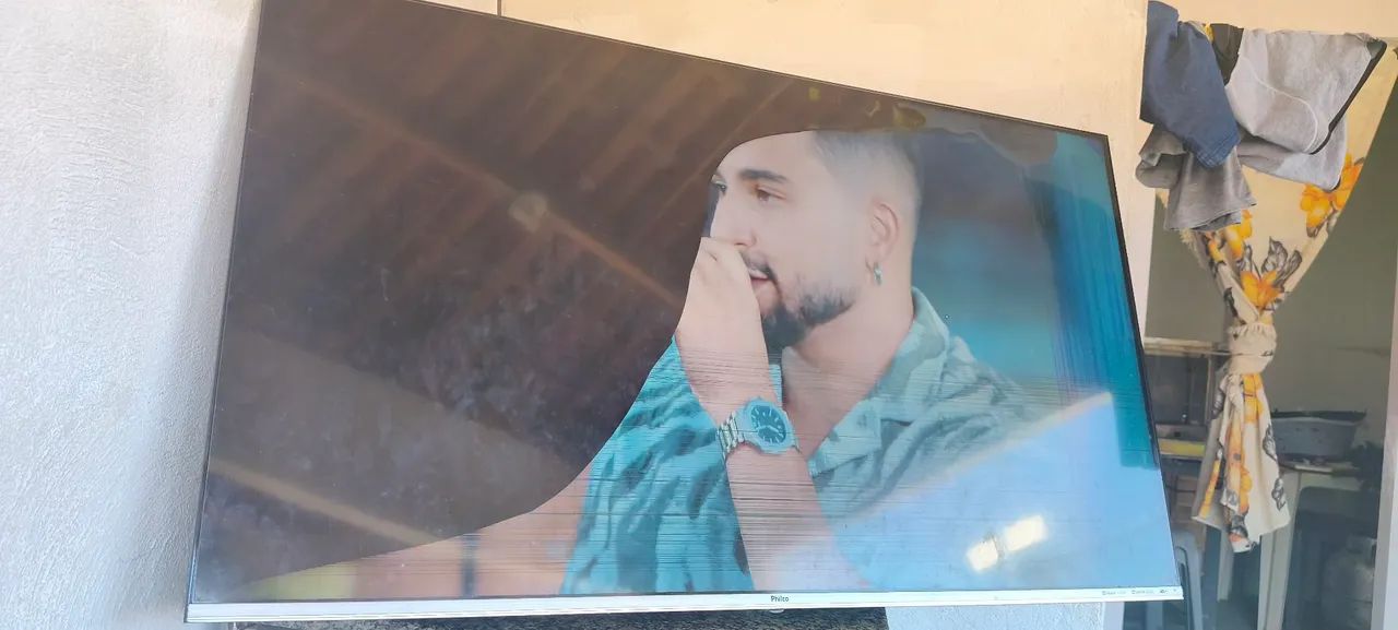 Vende -se tv pra retirada de peças  - Foto 4