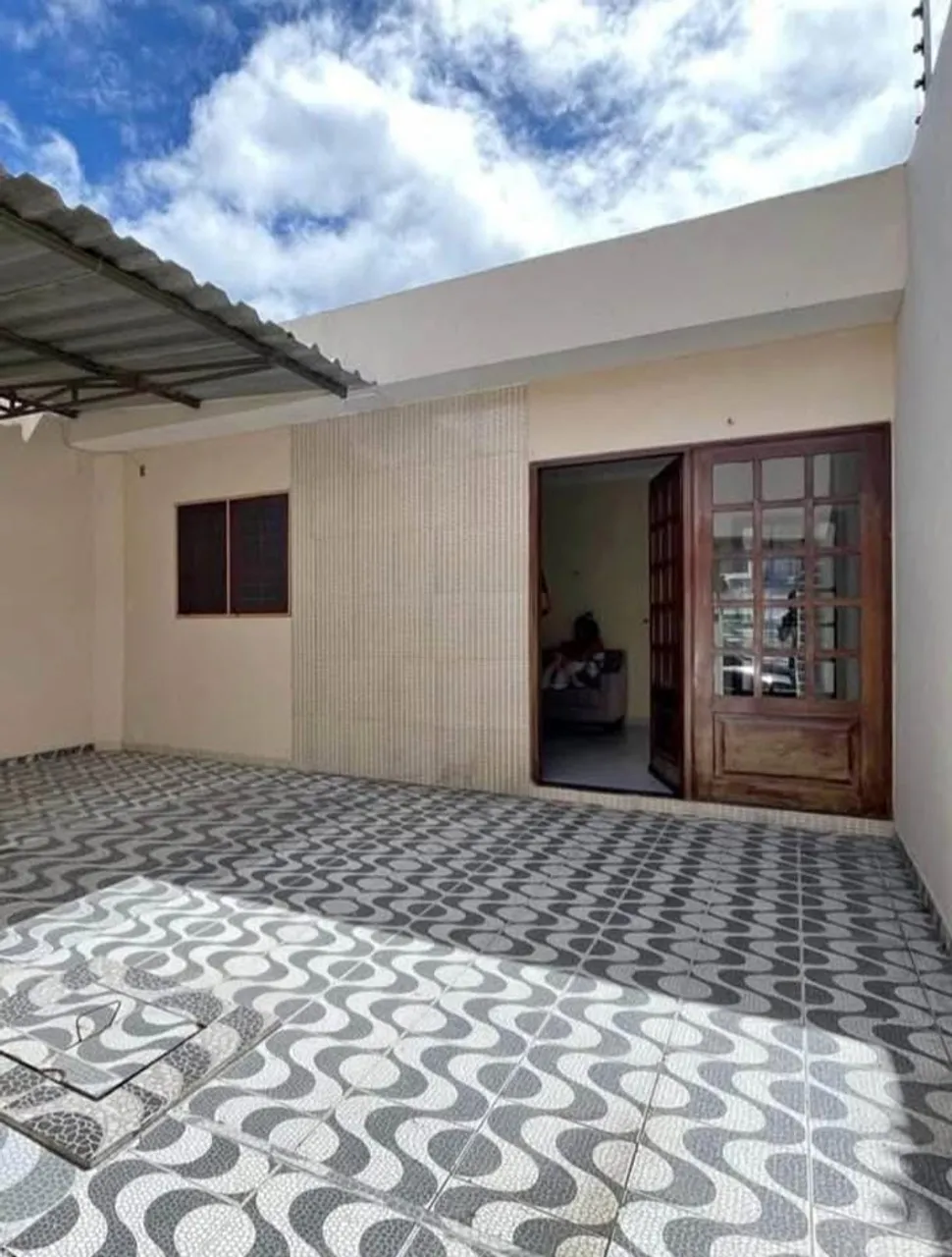 CASA NO BAIRRO INDUSTRIAL