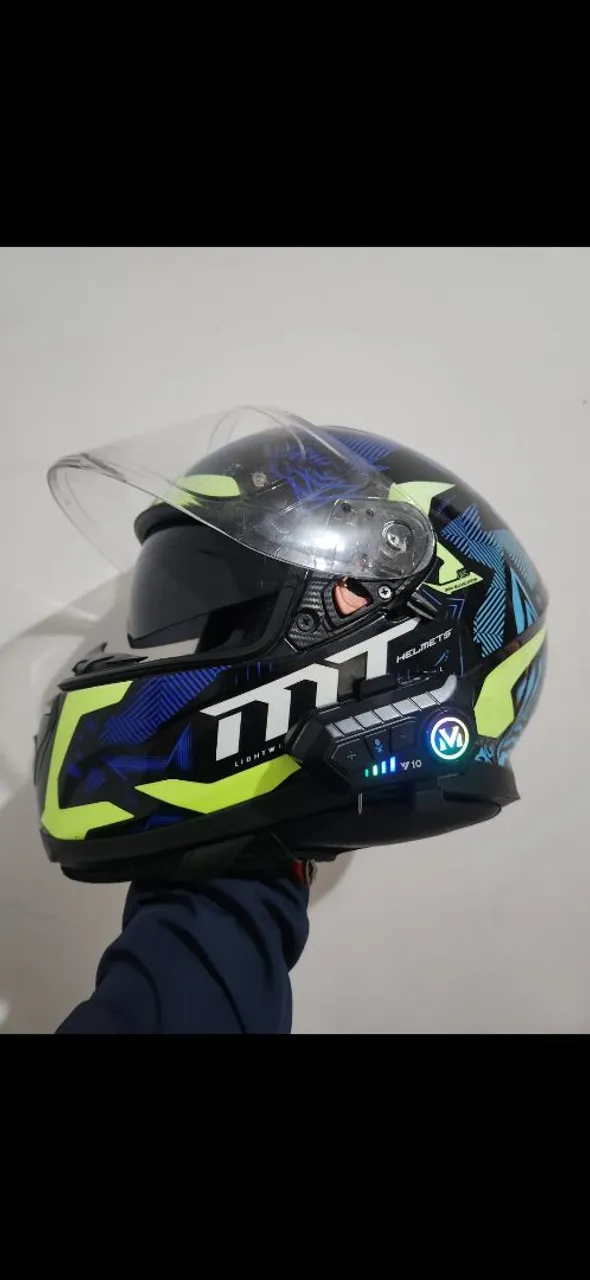 Capacete MT Helmets thunder 3 com Bluetooth Integrado