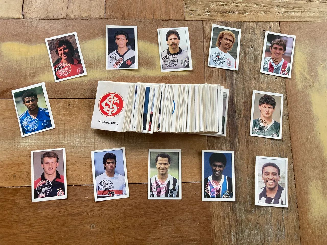 Álbum Copa União 1987 - impecável + figurinhas nunca coladas  - Foto 2
