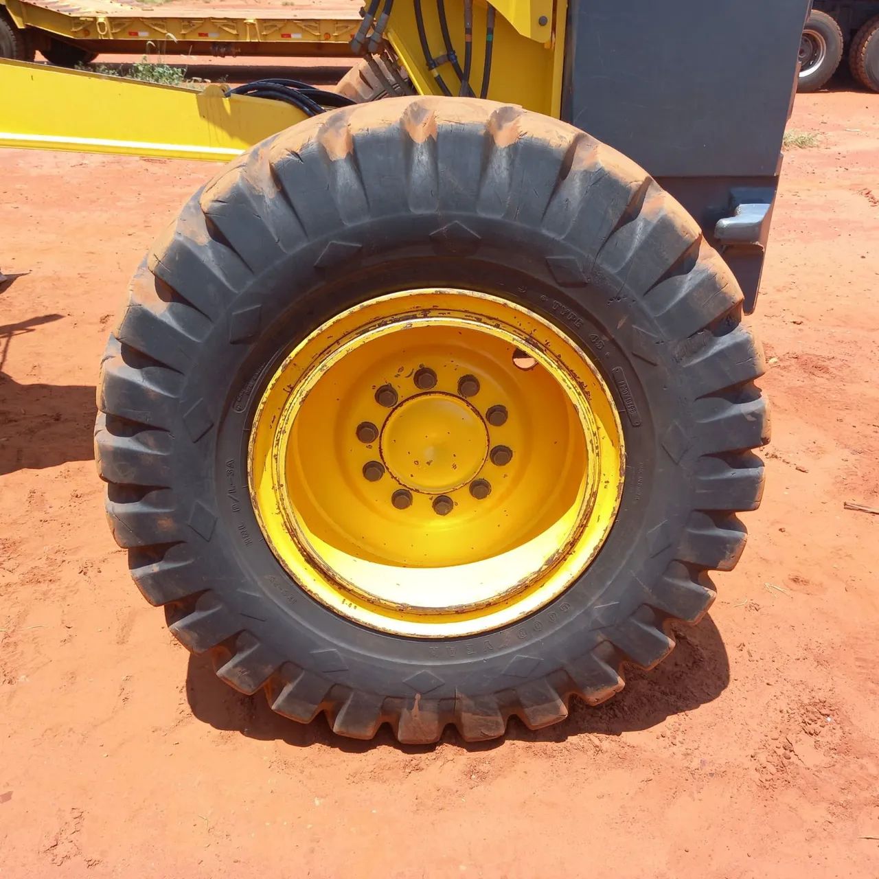 Motoniveladora Komatsu GD 655 Ano 2021  - Foto 4