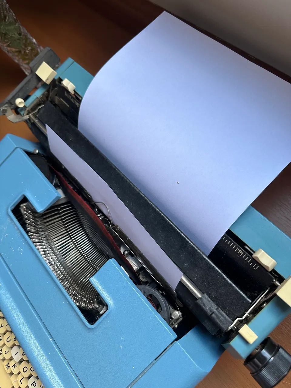 Máquina de escrever Olivetti Studio 46 - Foto 3