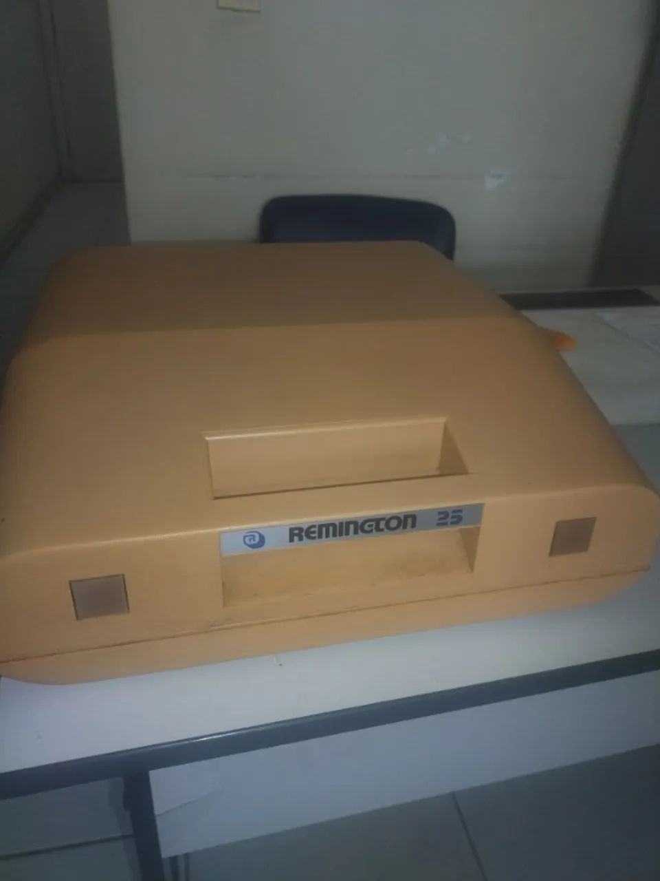 MAQUINA DE ESCREVER REMINGTON 25 - NUNCA USADA - NOVA - RARIDADE - Foto 2
