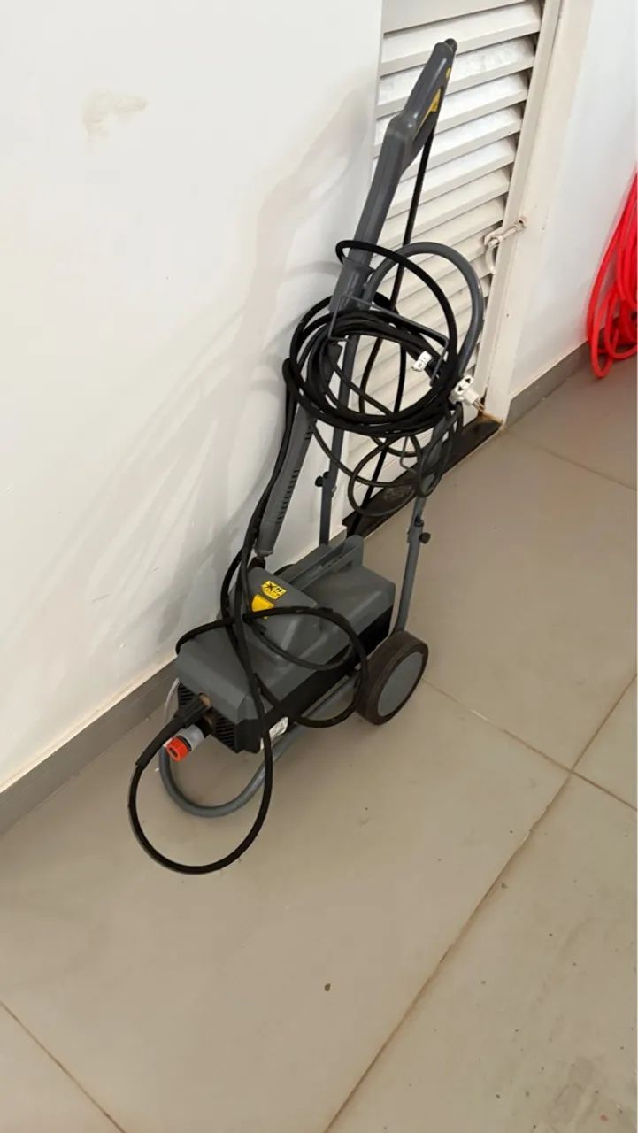 Lavadora de alta pressão VAP Karcher