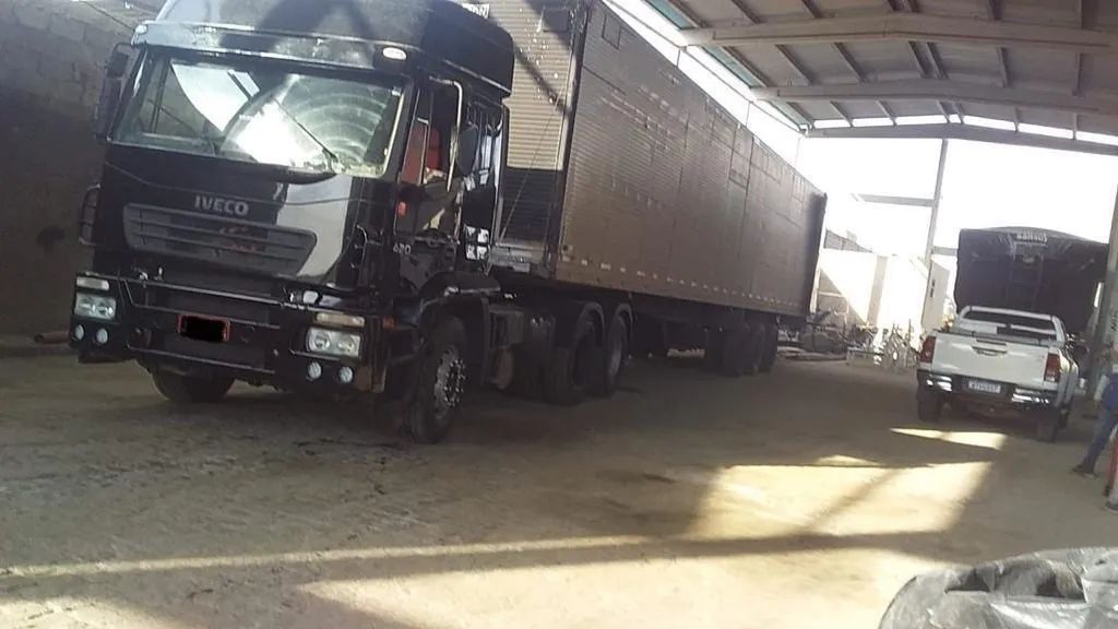 Caminhão Iveco - Foto 4