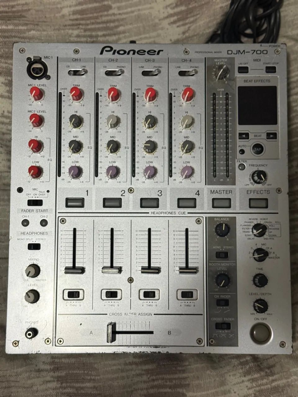 Mixer Pioneer DJM-700  - Foto 4