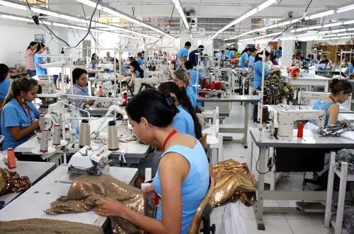 Costureiro / costureira - para trabalhar com estofados