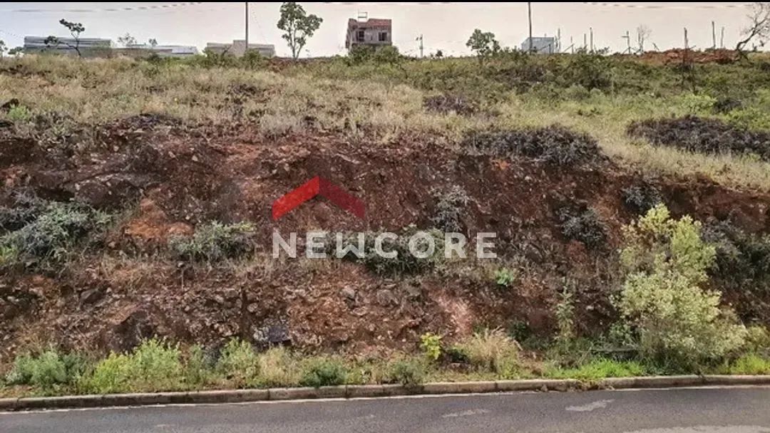 Lote em Rua Maria Célia da Cunha e Nápoles - Jardim Bandeirantes - Poços de Caldas/MG - Foto 2